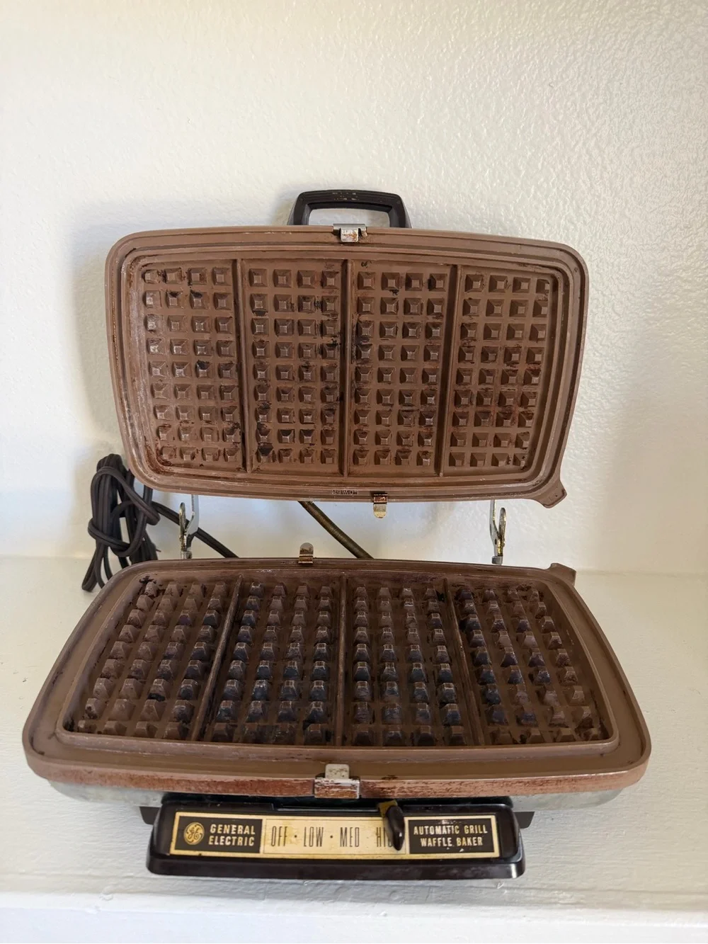 Vintage GE General Electric Automatic Grill Waffle Baker Chrome 14G44T USA Works